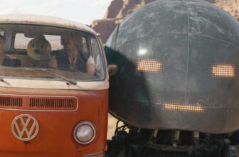 Netflix’s The Electric State trailer shows off cartoony robots and oversized VR headsets