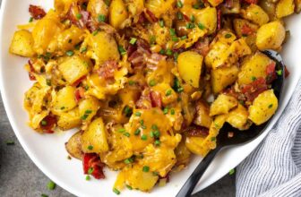 Cheesy Ranch Potatoes | Cookies & Cups