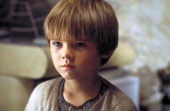 Jake Lloyd Talks Mental Health, Reconnecting with Star Wars