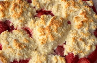 STRAWBERRY COBBLER – The Southern Lady Cooks
