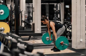 How I Made Strength Training Sustainable For Me As a Mom