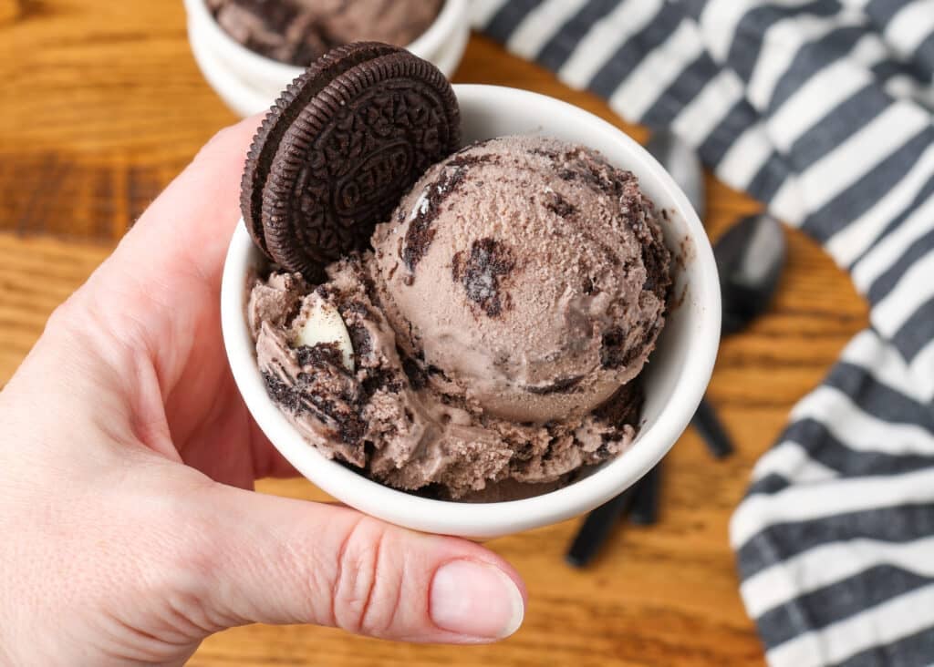 Oreo Ice Cream – Barefeet in the Kitchen